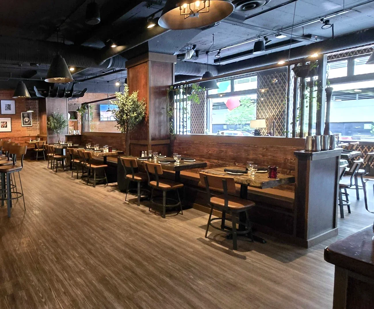 Additional dining-room seating view at Toscana on 10th Avenue
